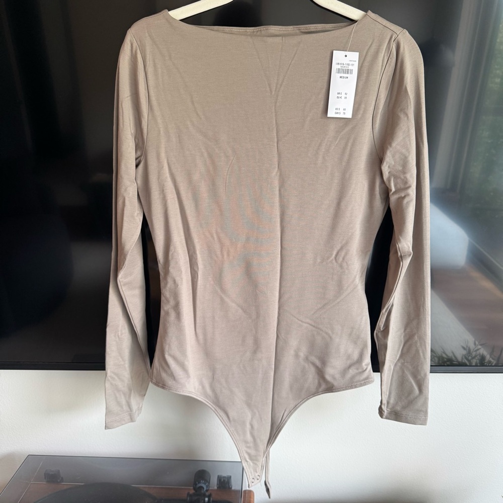 Abercrombie & Fitch Women's Long Sleeve Beige Bodysuit NWT